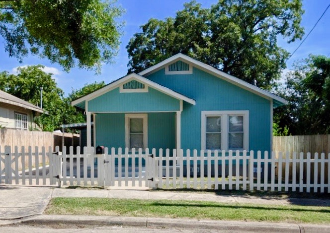 306 Utah Street